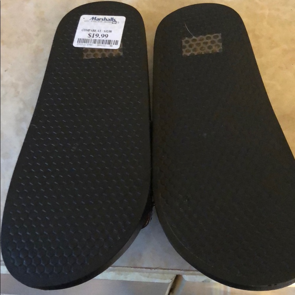 ‼️SOLD ‼️Rhinestone sandals - Picture 2 of 2